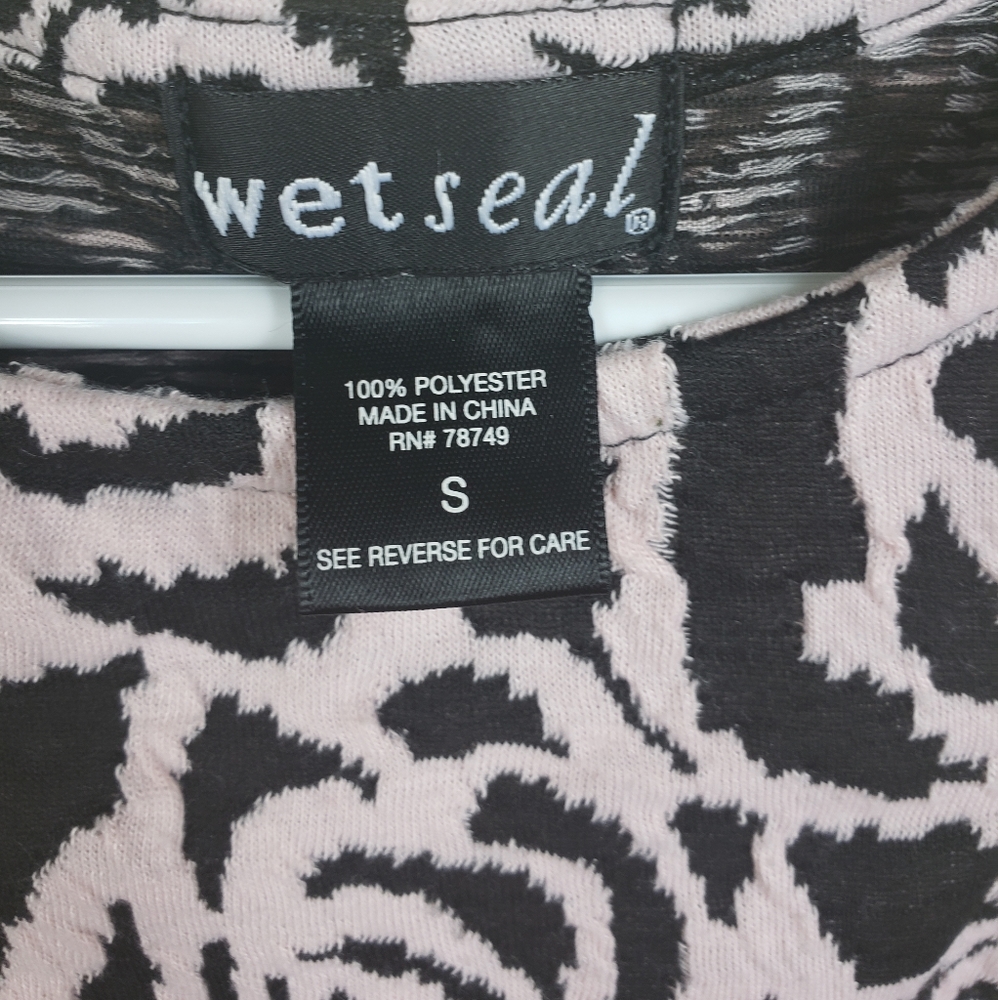 Wet Seal Floral Sleeveless Crop Top Small - Picture 3 of 4